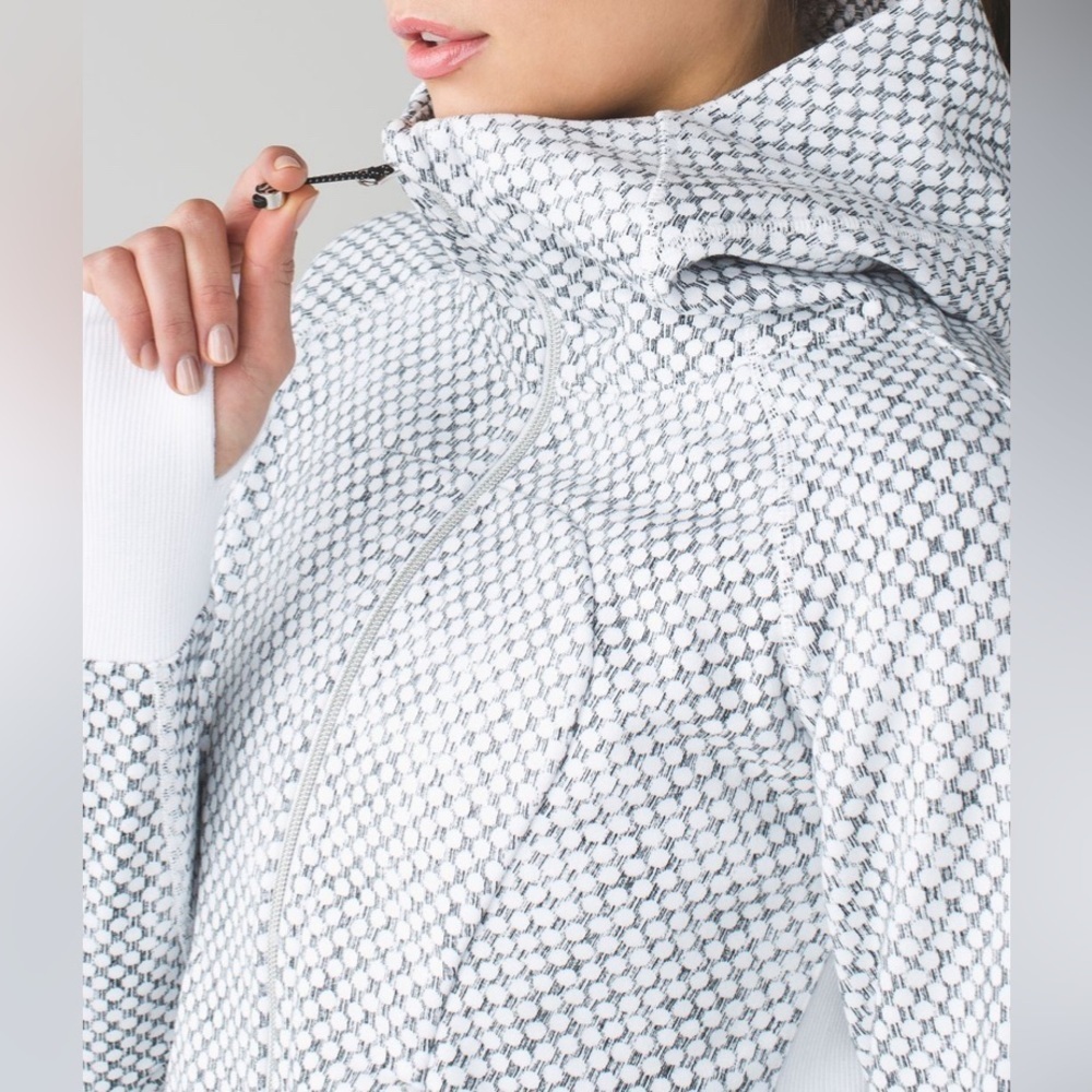 Lululemon Scuba Hoodie III Dottie Eyelet White Black Grey Sz 4 Fleece Activewear - Picture 4 of 14
